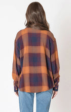 Load image into Gallery viewer, DX Textured Plaid Blouse