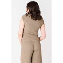 Load image into Gallery viewer, DX Textured Top-Taupe
