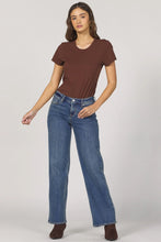 Load image into Gallery viewer, DJ Taylor-Honolulu